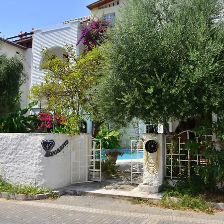 Aquarius Hotel apartamentowy 4*