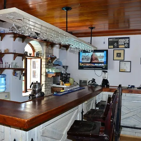 Aquarius アパートホテル