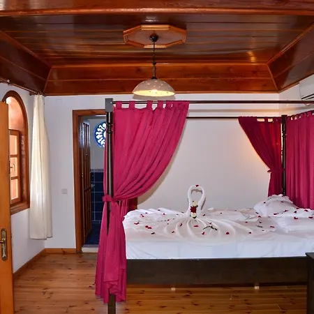 Aquarius Hotel apartamentowy 4*