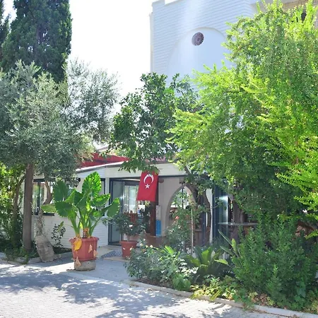 Aquarius Ξενοδοχείο με διαμερίσματα 4*