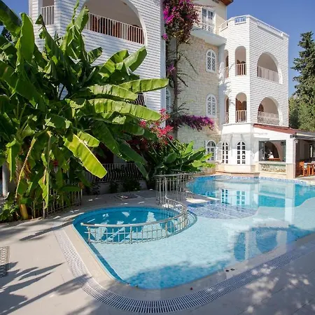 アパートホテル Aquarius シダ