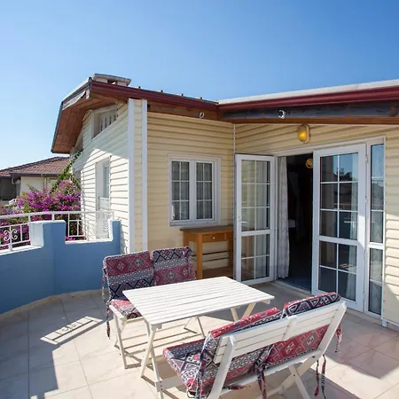 Hotel apartamentowy Aquarius Side