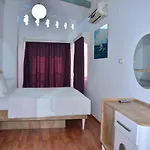 מלון דירות Aquarius 4*