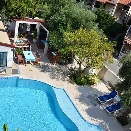 Aquarius Aparthotel