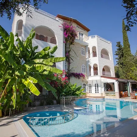 Aquarius Lägenhetshotell 4*